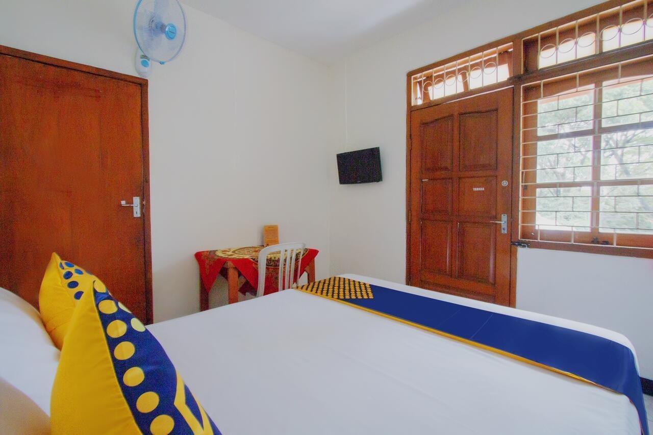 Spot On 3218 Bee Palm Family Syariah Hotel Malang Exterior foto