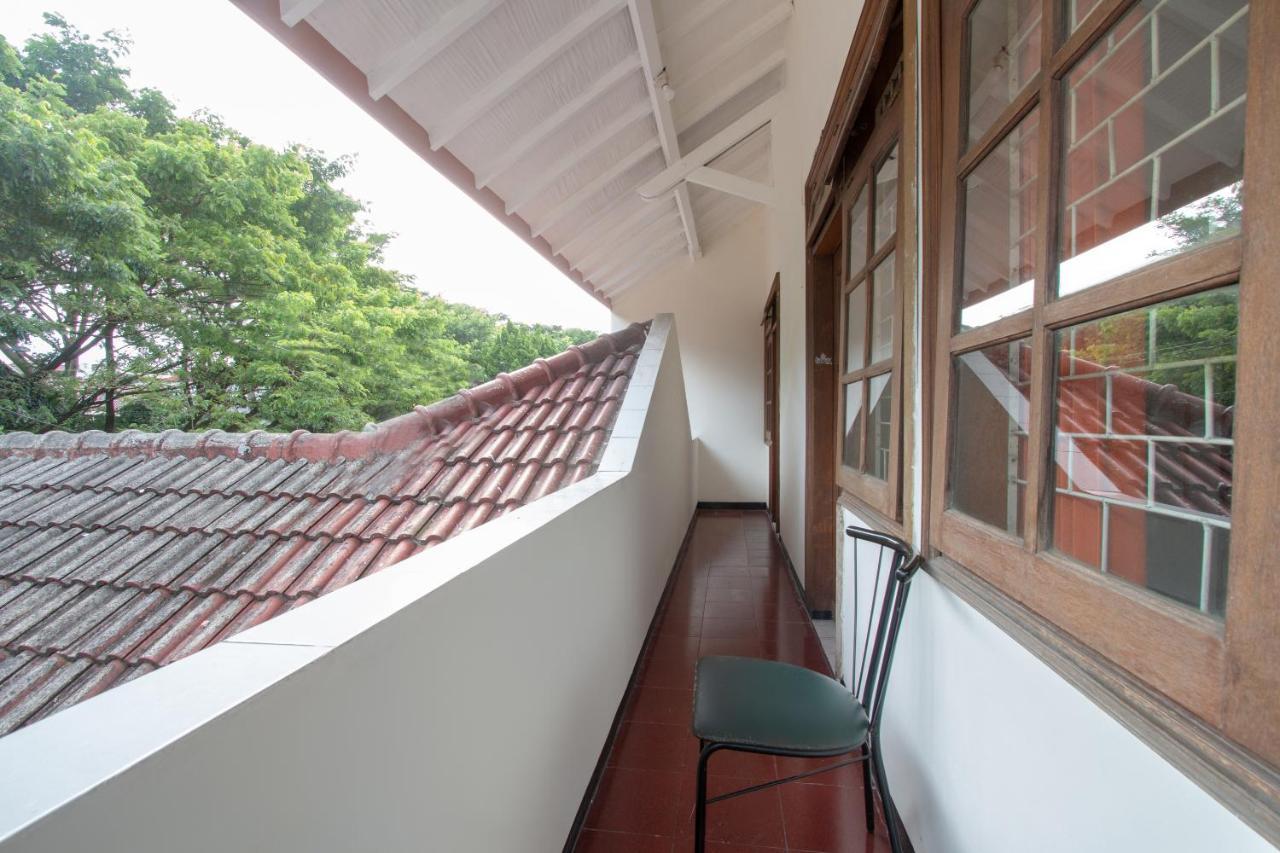 Spot On 3218 Bee Palm Family Syariah Hotel Malang Exterior foto